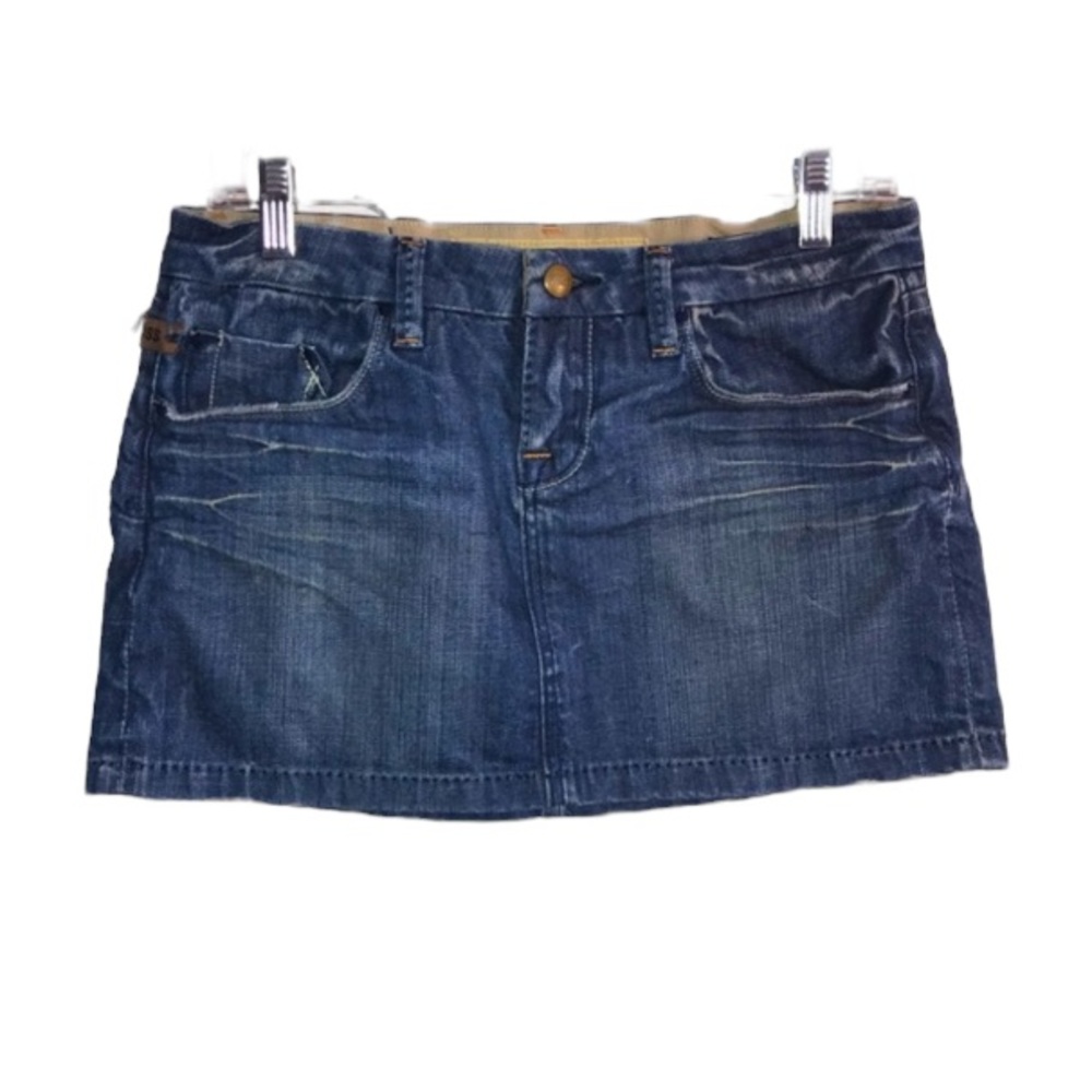 VIGOSS Women’s 29 or Jrs 7 Y2K blue distressed denim micro mini skirt in EUC